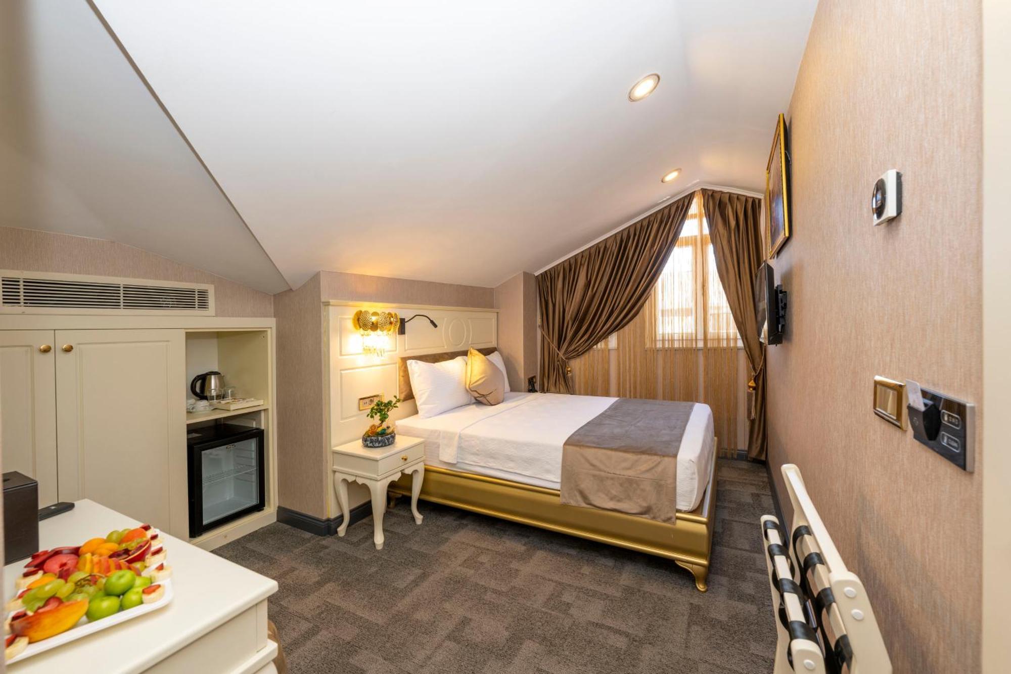 Moonlight Elegance Boutique Otel 4*